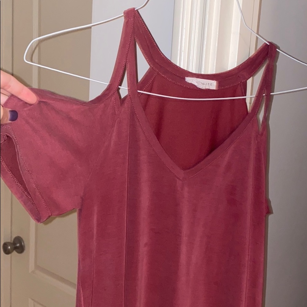 Red off the shoulder dress 👗 ❤️